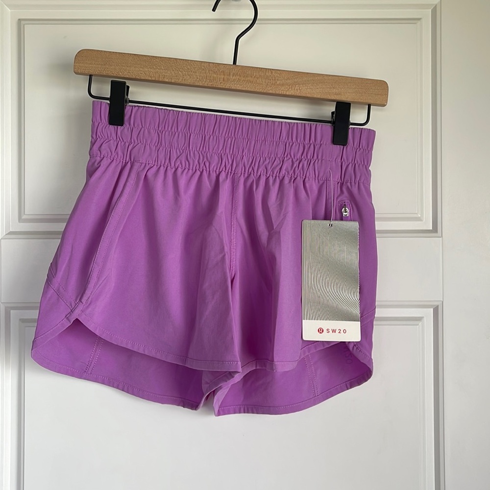 Lululemon seawheeze tracker shorts